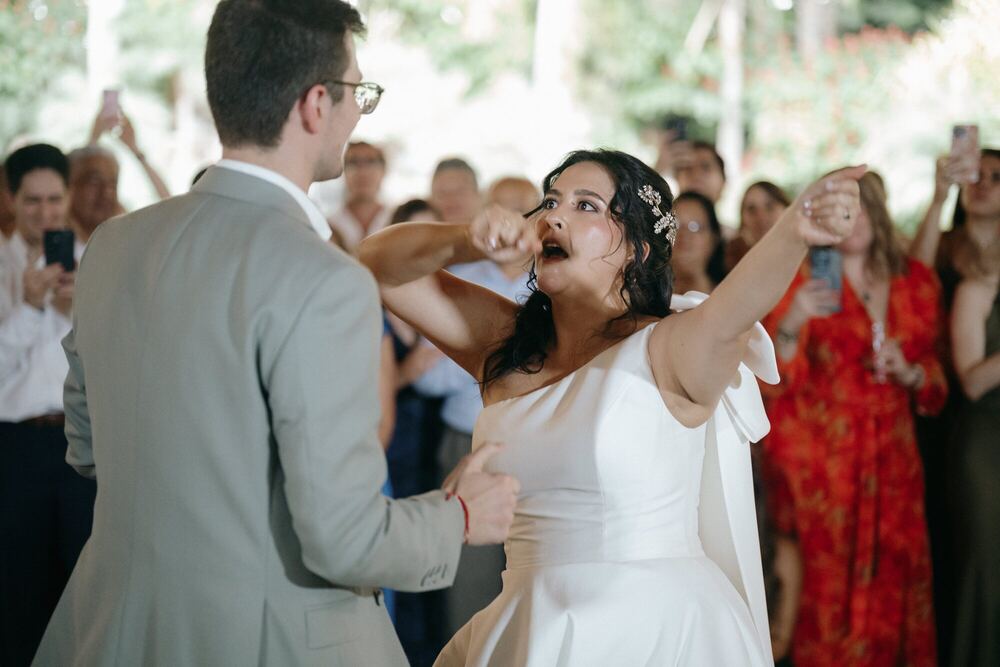 Erika & Nathan · El baile · 76