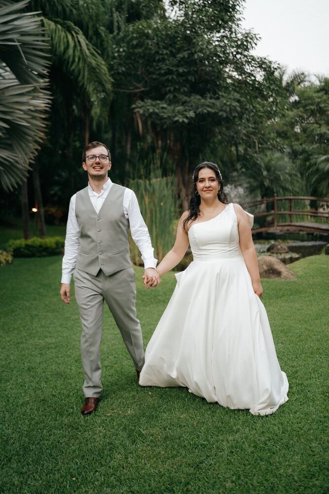 Erika & Nathan · El baile · 80