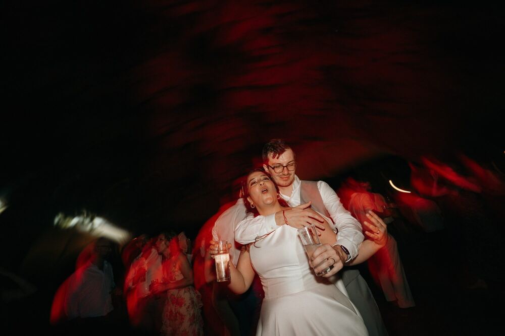 Erika & Nathan · La noche · 100